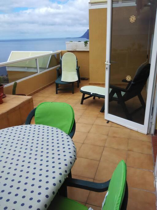 2 Bd Apartment With Stunning View Puerto de Santiago  Exterior foto